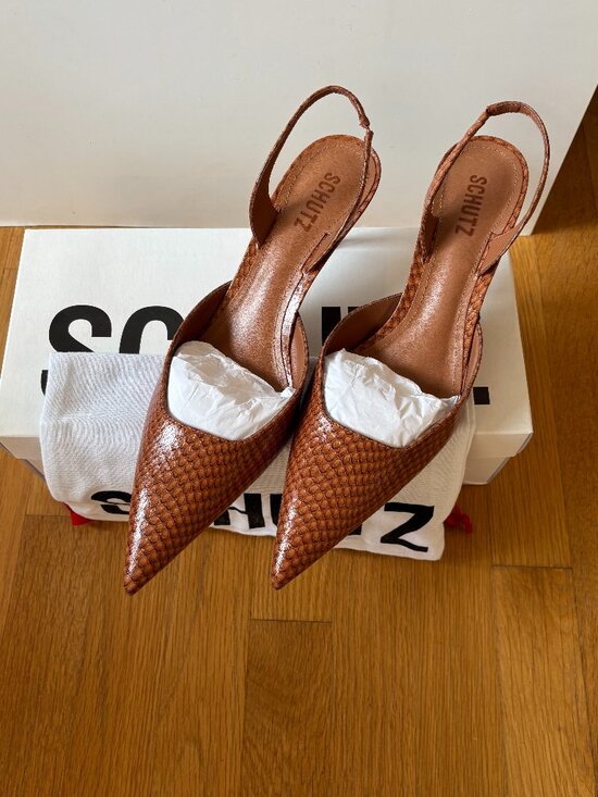 SCHUTZ Shoes - NEW Schutz Paola Mid Urban Snake Slingback Heels Size 10 NWT